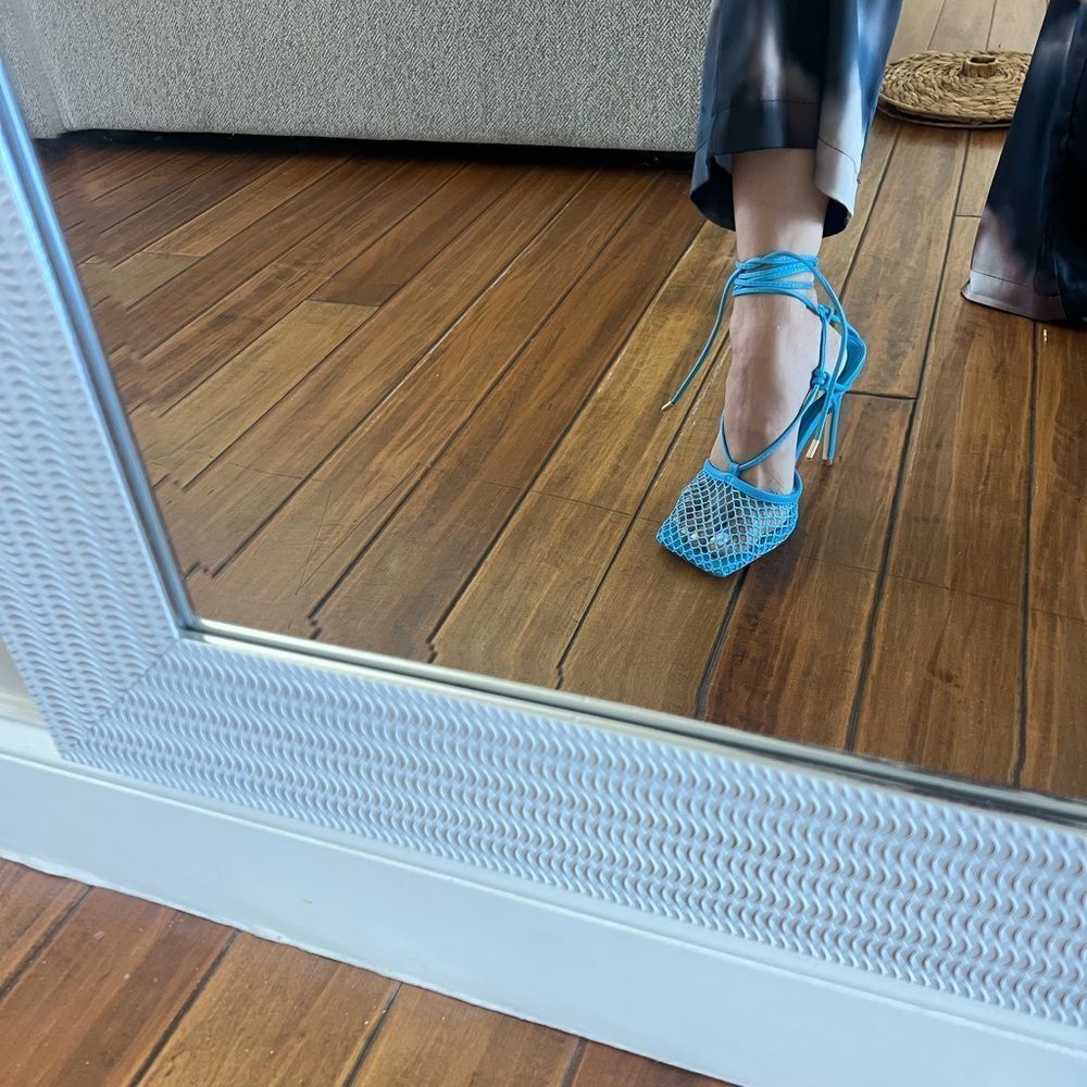 Fishnet Heel - Picture 3 of 9